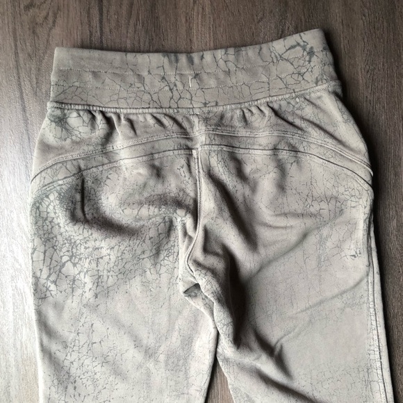 Lululemon Women's Jogger Size 4 Cotton Terry Thread Dye Rover Black Athleisure - Picture 5 of 9